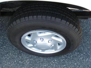 Ford Econoline Wagon 2011 photo 2