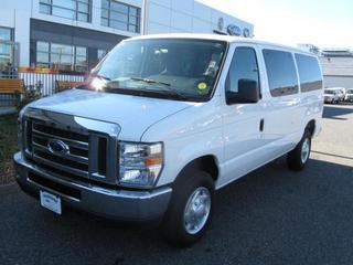 Ford Econoline Wagon 2011 photo 4