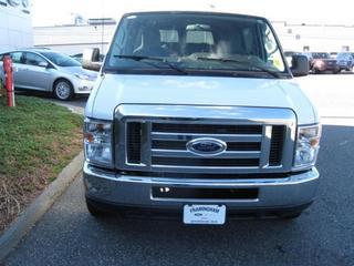 Ford Econoline Wagon 2011 photo 5
