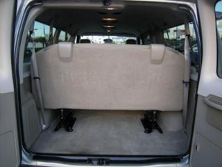 Ford Econoline Wagon 2011 photo 4