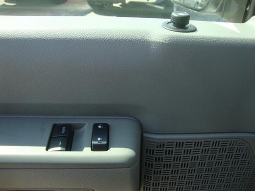 Ford Econoline Wagon 2011 photo 5