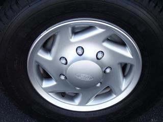 Ford Econoline Wagon 2011 photo 1