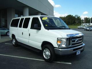 Ford Econoline Wagon 2011 photo 5