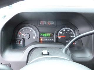 Ford Econoline Wagon 2011 photo 2