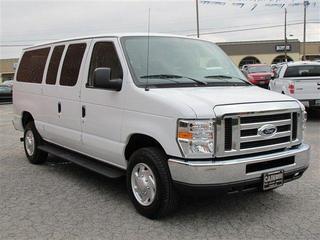 Ford Econoline Wagon 2011 photo 4