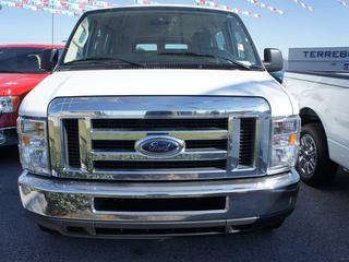 Ford Econoline Wagon 2011 photo 5