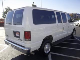 Ford Econoline Wagon 2011 photo 5