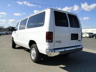 Ford Econoline Wagon 2011 photo 5
