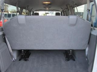 Ford Econoline Wagon 2011 photo 3