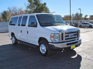 Ford Econoline Wagon 2011 photo 5
