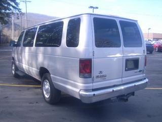 Ford Econoline Wagon 2011 photo 5