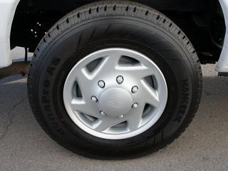 Ford Econoline Wagon 2011 photo 1