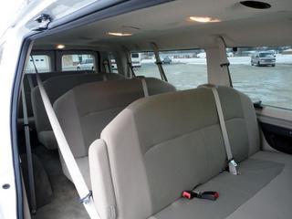 Ford Econoline Wagon 2011 photo 5