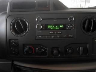 Ford Econoline Wagon 2011 photo 3