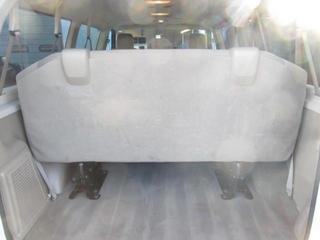 Ford Econoline Wagon 2011 photo 3