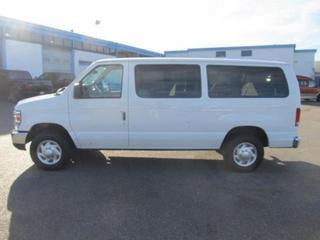 Ford Econoline Wagon 2011 photo 4