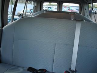 Ford Econoline Wagon 2011 photo 3