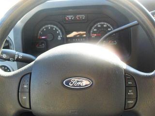 Ford Econoline Wagon 2011 photo 3