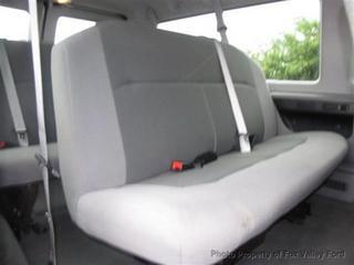 Ford Econoline Wagon 2011 photo 1