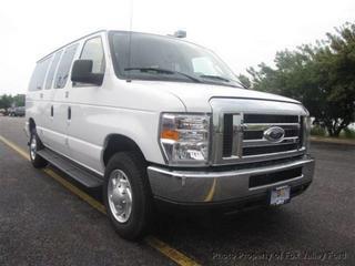 Ford Econoline Wagon 2011 photo 5