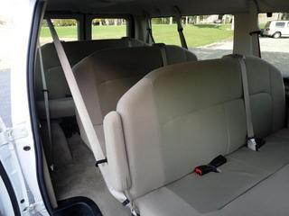 Ford Econoline Wagon 2011 photo 5