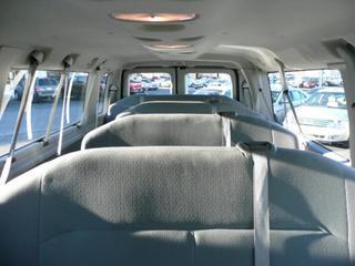 Ford Econoline Wagon 2011 photo 1