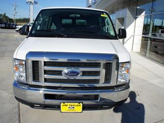 Ford Econoline Wagon 2011 photo 4