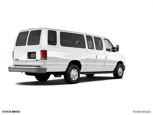 Ford Econoline Wagon 2011 photo 1