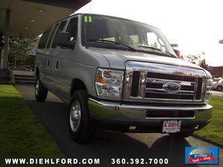 Ford Econoline Wagon 2011 photo 5