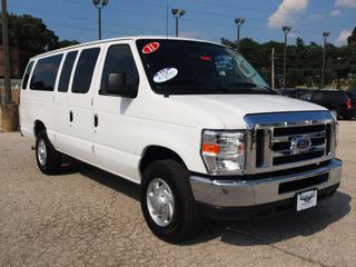 Ford Econoline Wagon 2011 photo 4