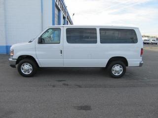 Ford Econoline Wagon 2011 photo 4
