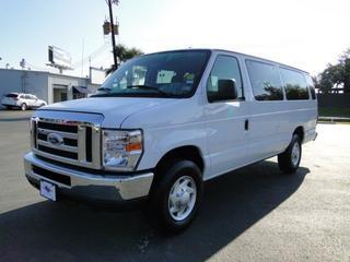 Ford Econoline Wagon 2011 photo 4