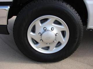 Ford Econoline Wagon 2011 photo 4