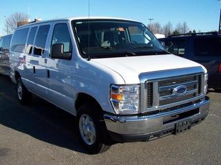 Ford Econoline Wagon 2011 photo 5