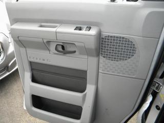 Ford Econoline Wagon 2011 photo 1