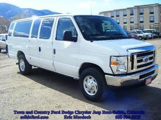 Ford Econoline Wagon 2011 photo 4