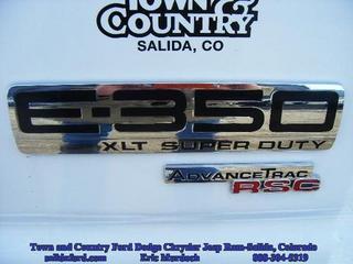 Ford Econoline Wagon 2011 photo 3