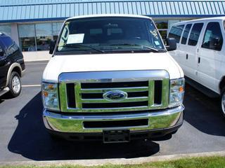 Ford Econoline Wagon 2011 photo 1