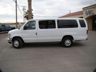 Ford Econoline Wagon 2011 photo 4
