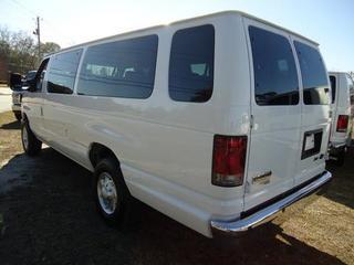 Ford Econoline Wagon 2011 photo 1
