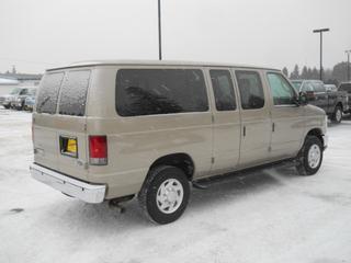 Ford Econoline Wagon 2011 photo 1
