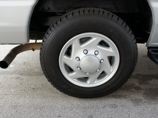 Ford Econoline Wagon 2011 photo 1