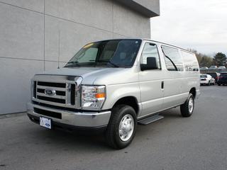 Ford Econoline Wagon 2011 photo 4