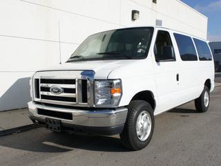 Ford Econoline Wagon 2011 photo 4