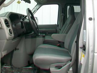 Ford Econoline Wagon 2011 photo 1