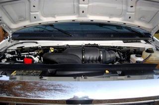 Ford Econoline Wagon 2011 photo 5