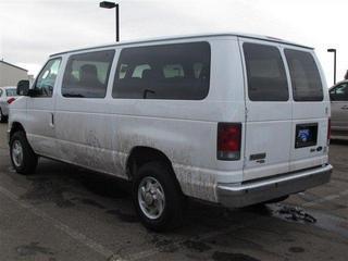 Ford Econoline Wagon 2011 photo 1
