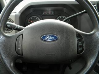 Ford Econoline Wagon 2011 photo 1