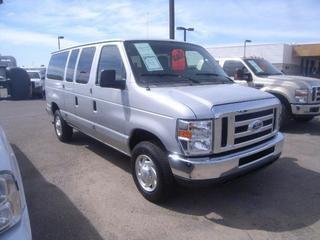 Ford Econoline Wagon 2011 photo 4