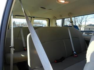 Ford Econoline Wagon 2011 photo 5